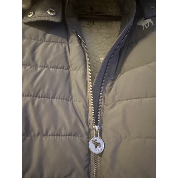 Ambwrcrombie and Fitch winter coat gray size 7/8 in great condition - Picture 7 of 9